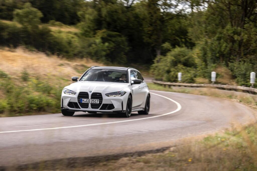 BMW M3 VS Audi RS4